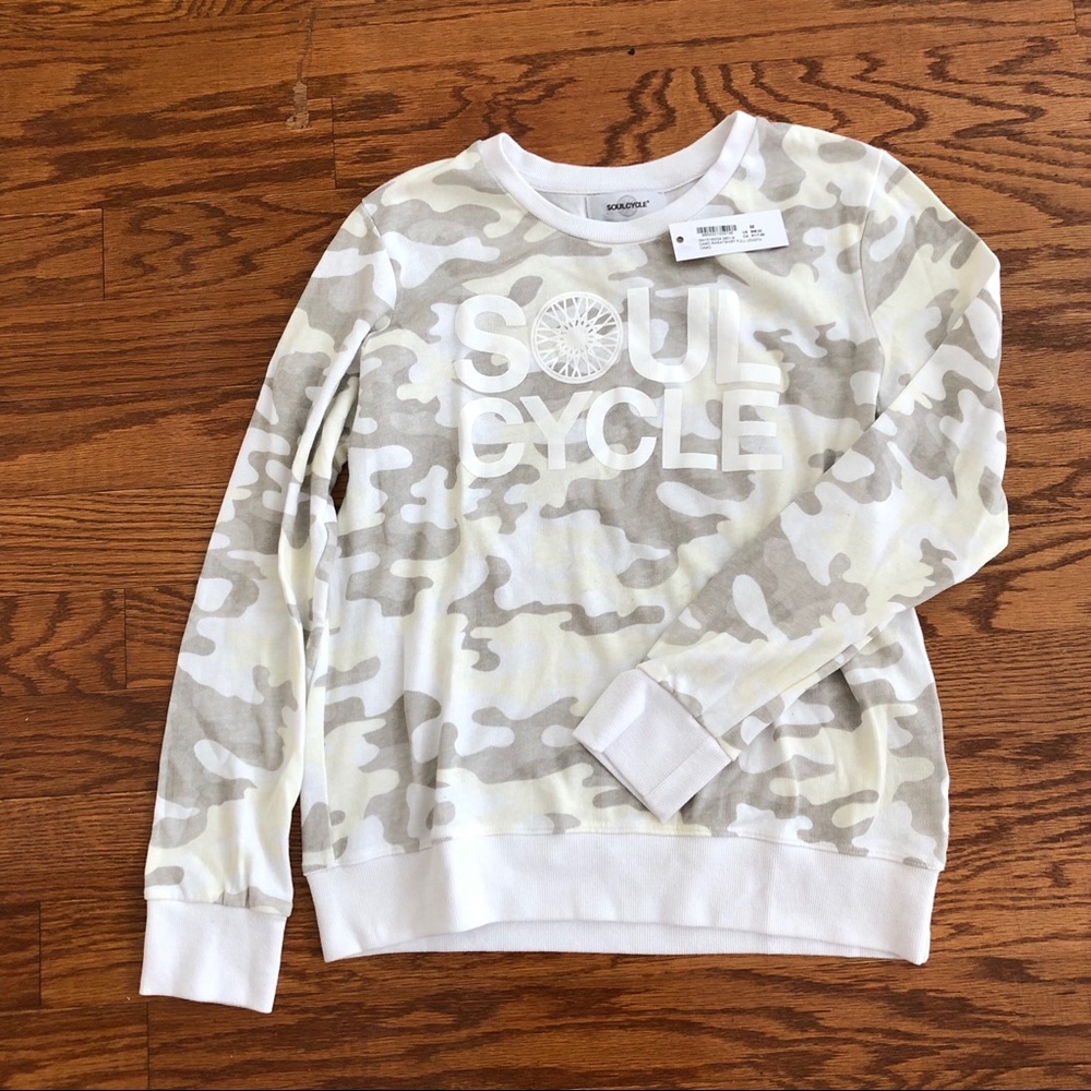 NWT SOULCYCLE CAMO SWEATSHIRT SIZE M
